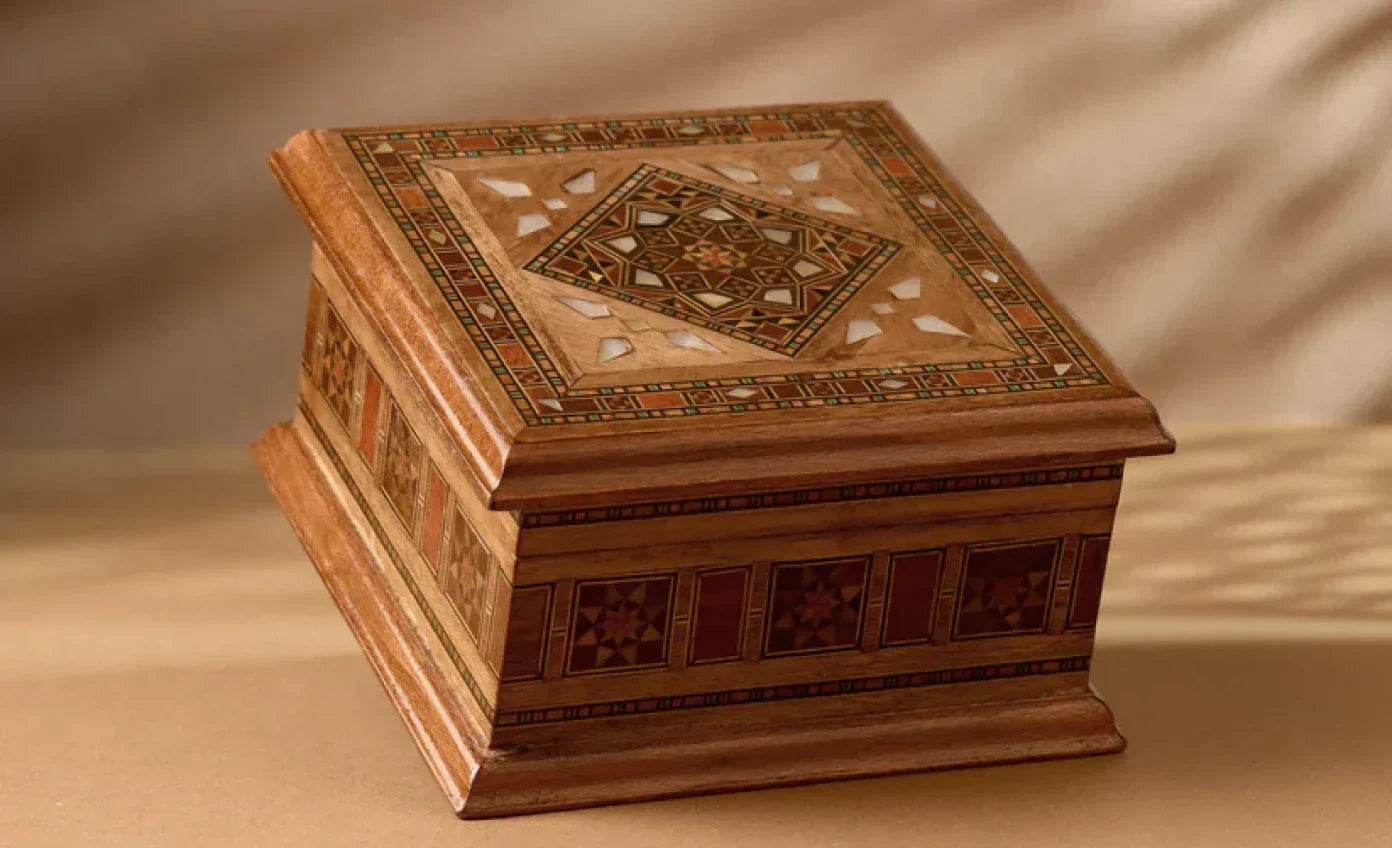 Why is Mosaic Backgammon the Perfect Luxury Gift in 2025?