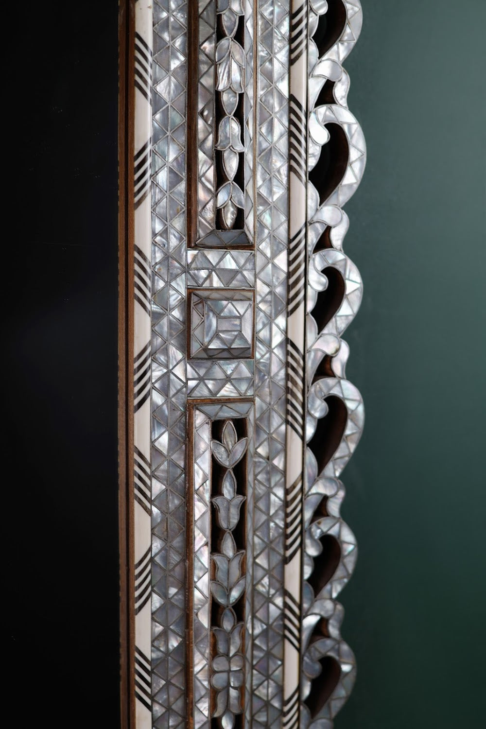 Taj collection mirror