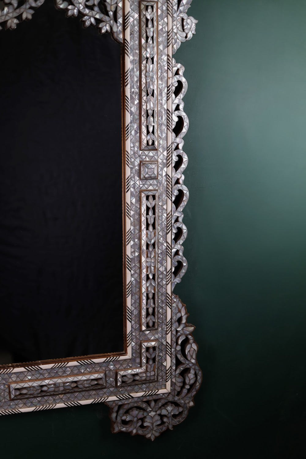 Taj collection mirror