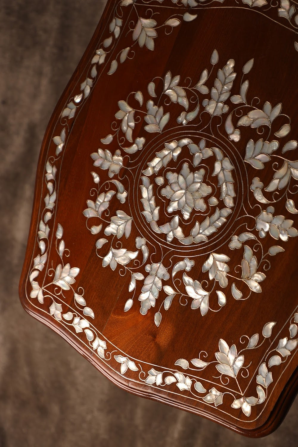 Istanbul Collection Table