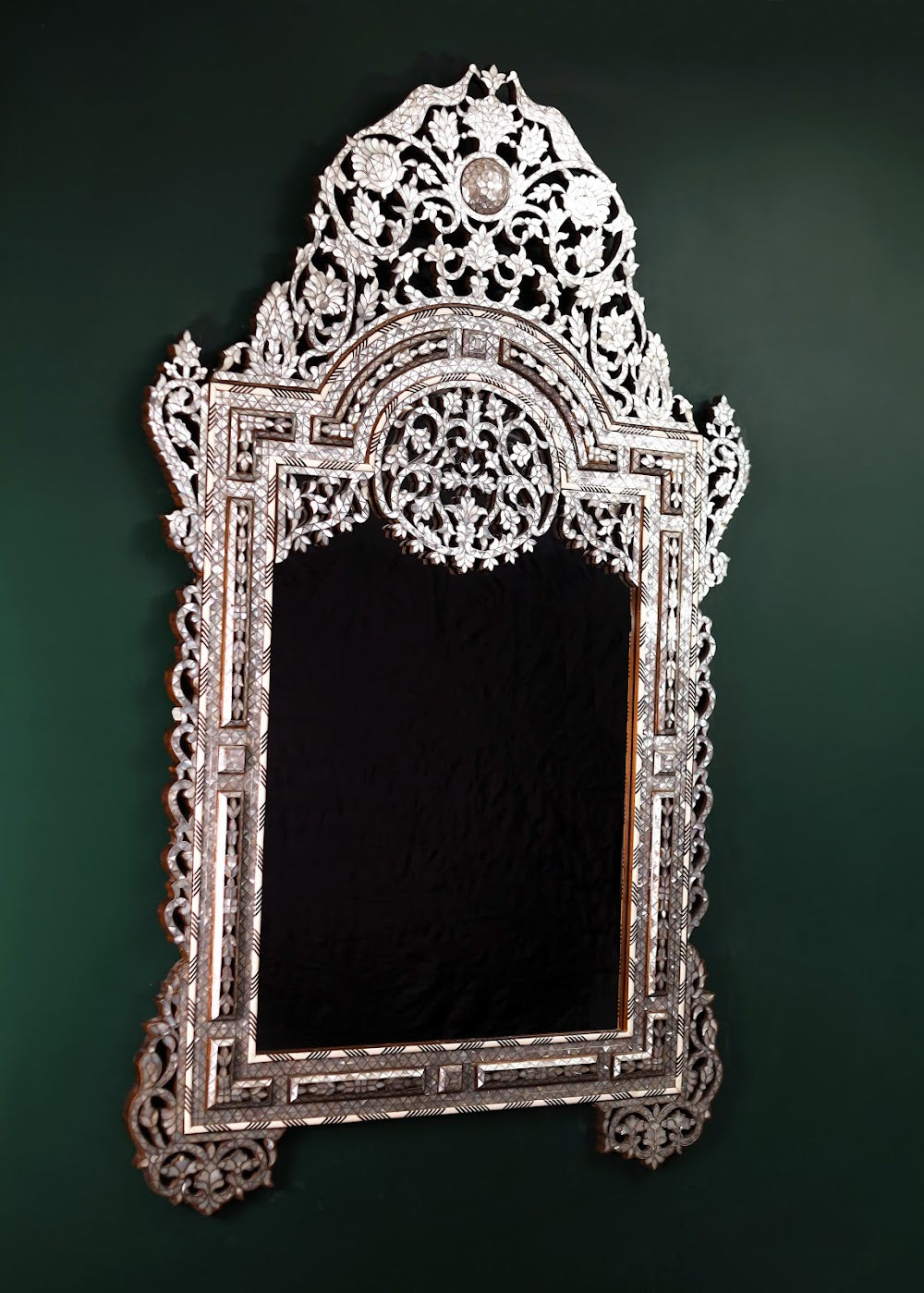 Taj collection mirror