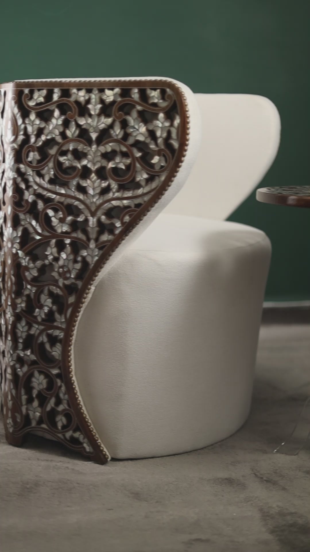 Hareer Collection Chair